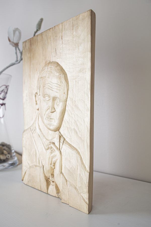 Lupanowe rękodzieło Obraz rzeźbiony w drewnie, styl rustykalny  „Św. Jan Paweł II, portret” 3