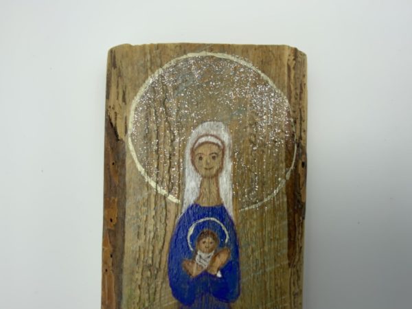 Lupanowe rękodzieło Matka Boża z Dzieciątkiem wśród kwiatów – malunek na starej desce 9